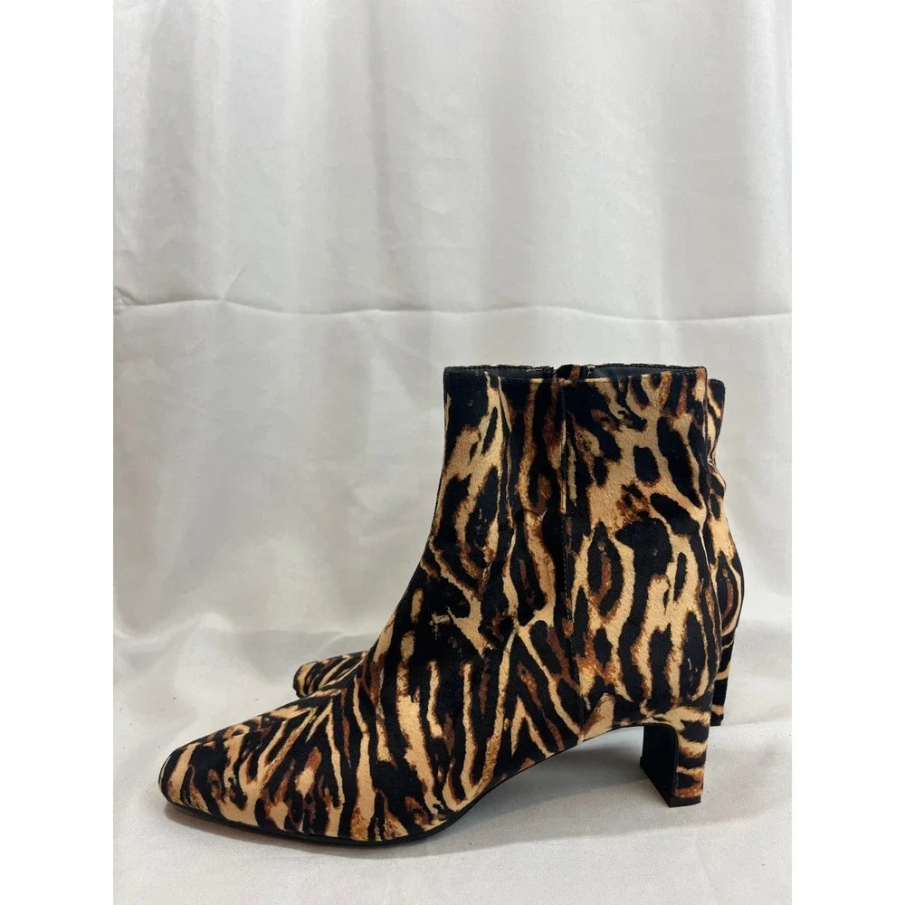 A New Day Women Tiger Animal Print Ankle‎ Boots Pointed Toe Kitten Heel Size 11